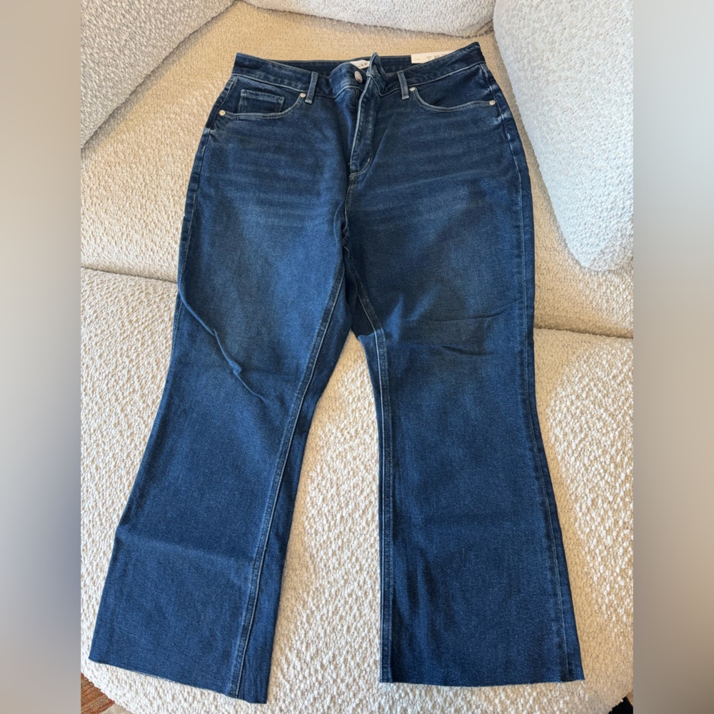 LOFT Curvy high waist kick crop